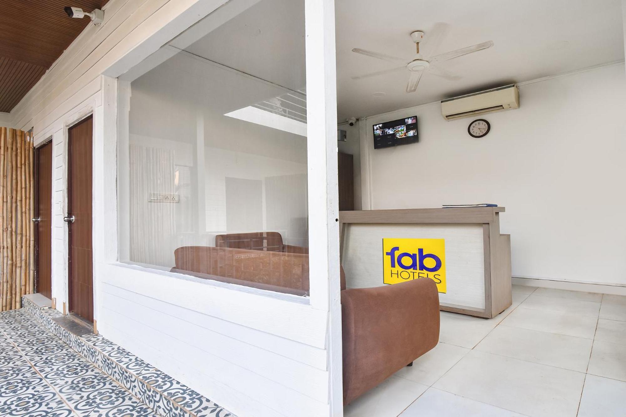 Fabhotel Morjim Bliss - 500M From Morjim Beach Kültér fotó